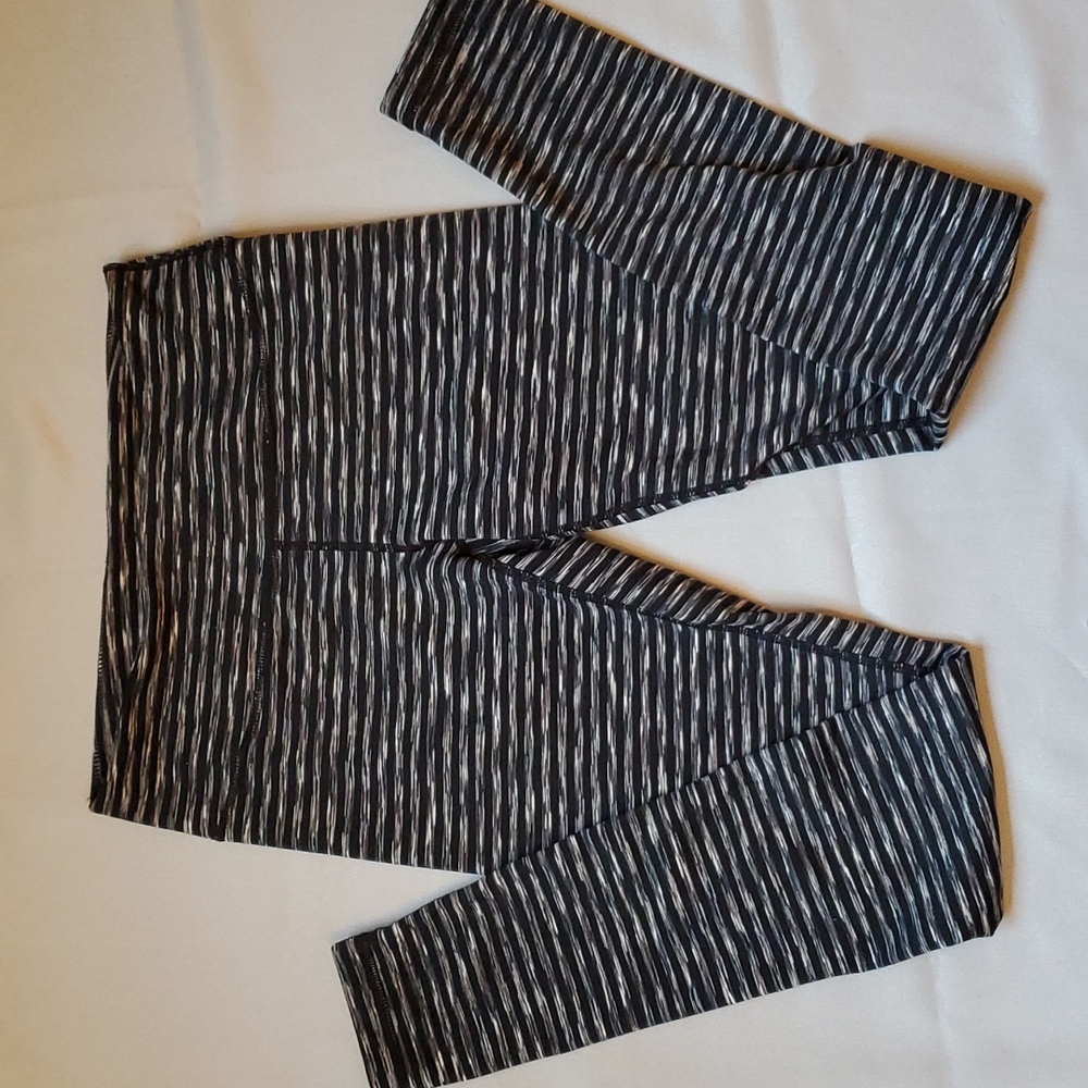 Zella Black Grey Striped Athletic Legging Full Length Size Small